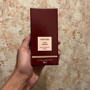 Tom Ford Lost Cherry Eau de Parfum in Deep Red